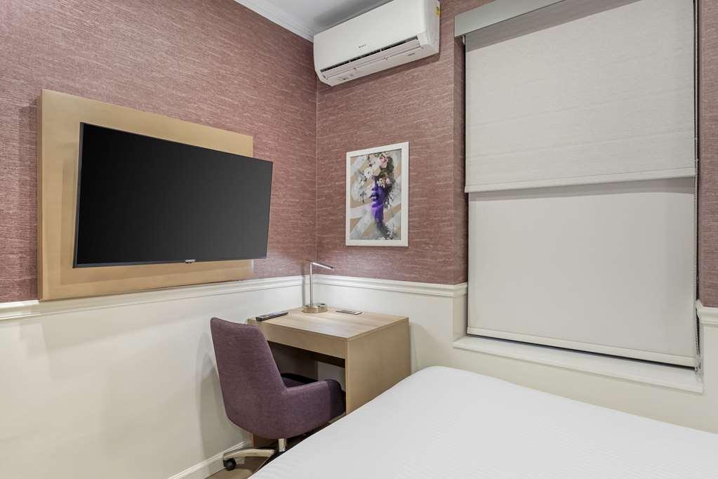 Mayfair Hotel, Ascend Hotel Collection New York Room photo