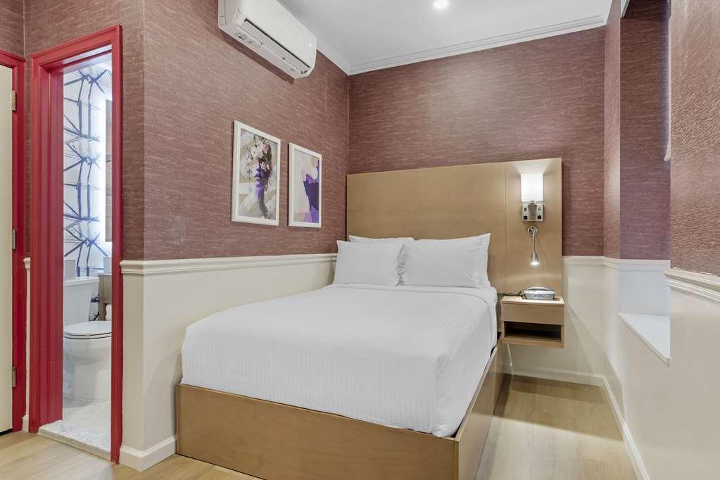 Mayfair Hotel, Ascend Hotel Collection New York Room photo